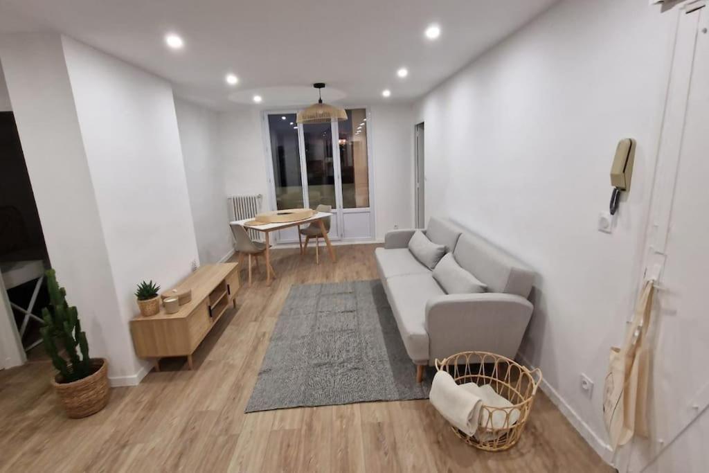 Appartement Saint Charles Marseille Ngoại thất bức ảnh